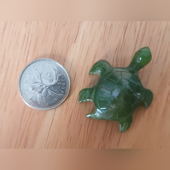 Jade Turtle - Picture 2 of 2